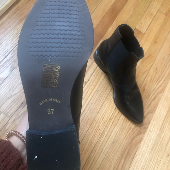 BRAND NEW BARNEYS NEW YORK 100% leather boots - Picture 3 of 5